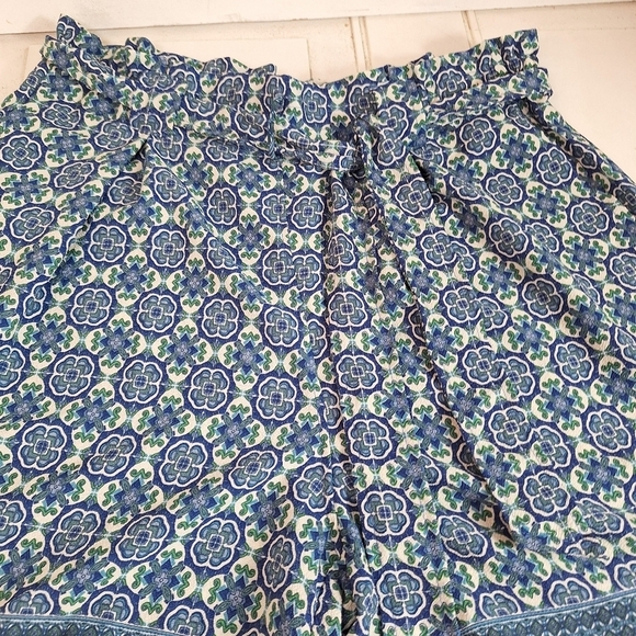 NWT Max Studio Shorts Paperbag Waist & Belt  Blue & White Lightweight XLarge - Picture 9 of 11
